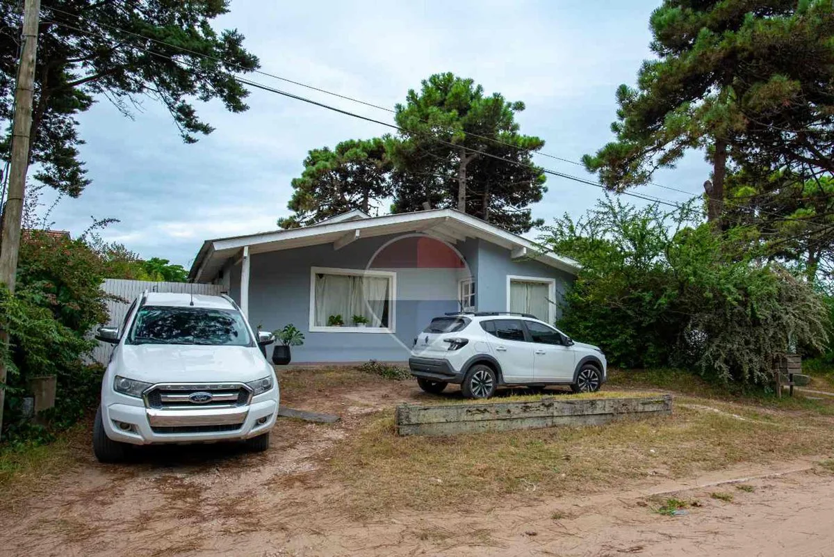 Casa en Venta en VALERIA DEL MAR 4 ambientes foto 2