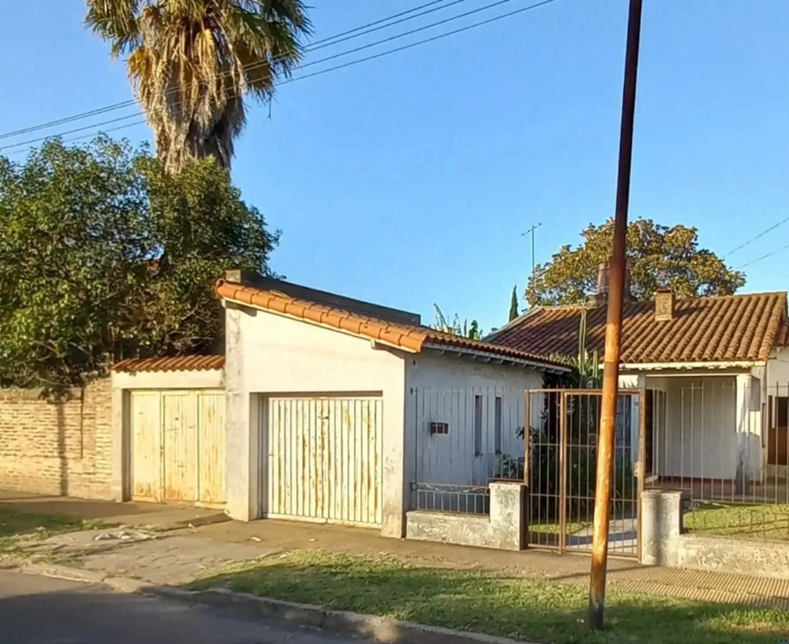 Venta Casa tipo Chalet estilo colonial 3 ambientes en San Justo foto 5