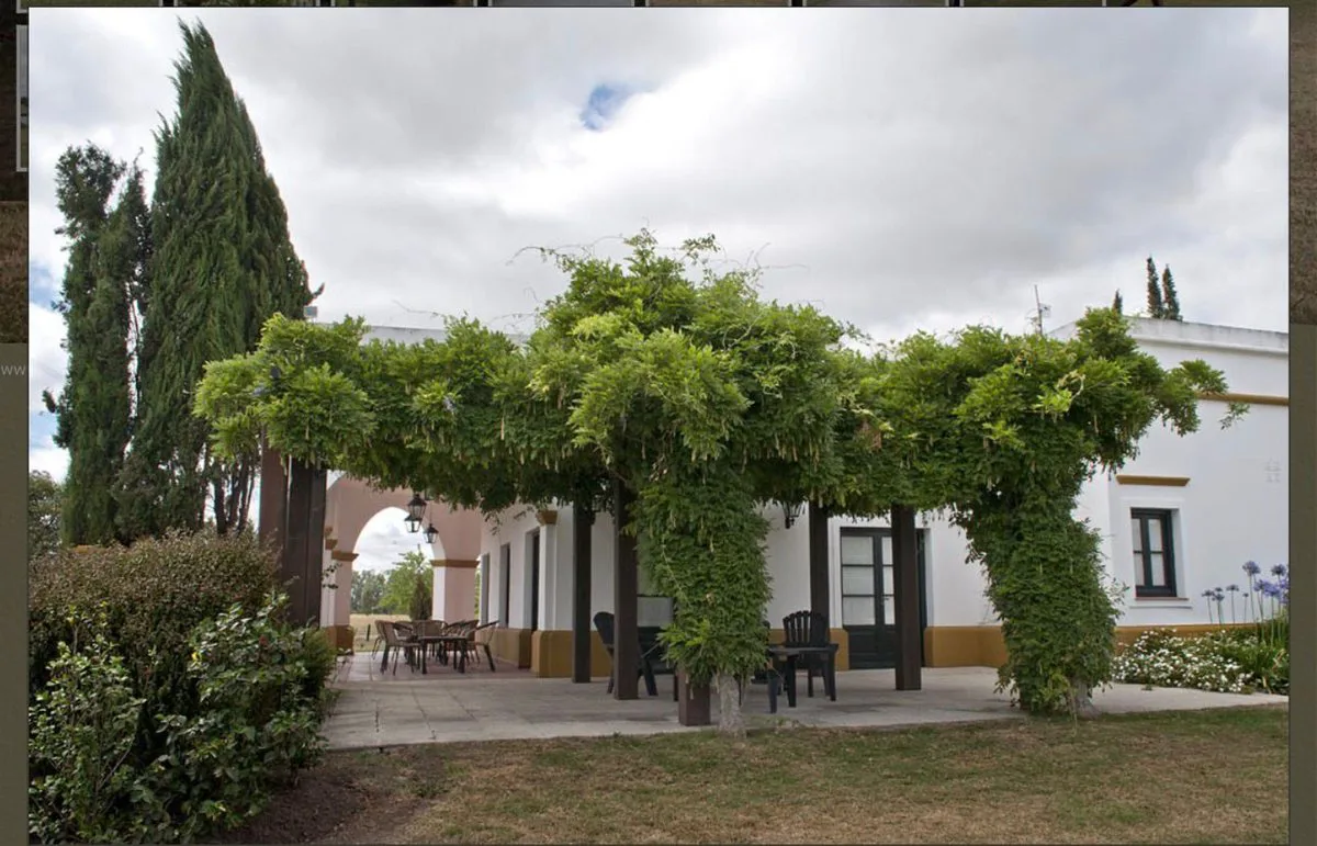 VENTA Lote 3600m Club de Campo Chacras de la Cruz foto 2