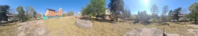 LOTE, villa carlos paz, 1048 m2, a 2 cuadras de la ruta 38, barrio villa del lago, MUY BUENA VISTA Y EXCELENTE ENTORNO, con todos los servicios y ES