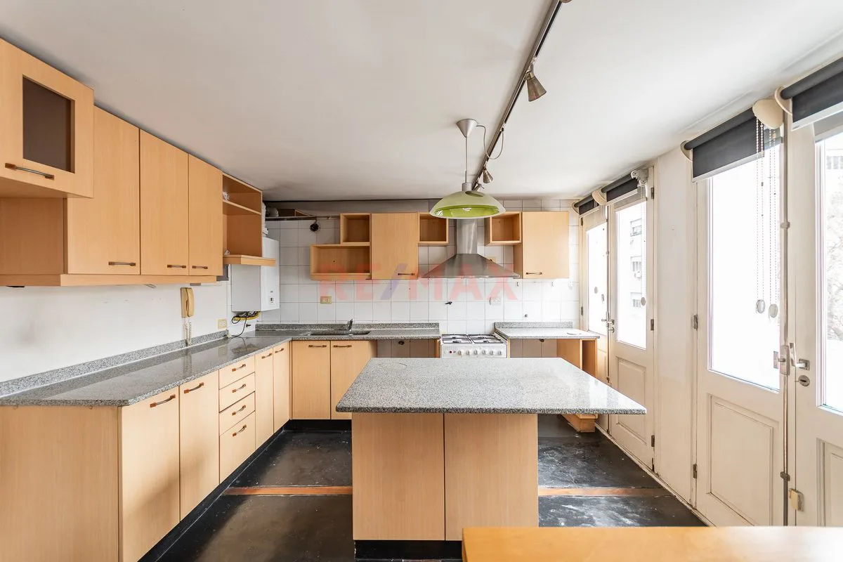 VENTA 4 AMBIENTES DUPLEX - TIPO LOFT - SAN TELMO foto 3