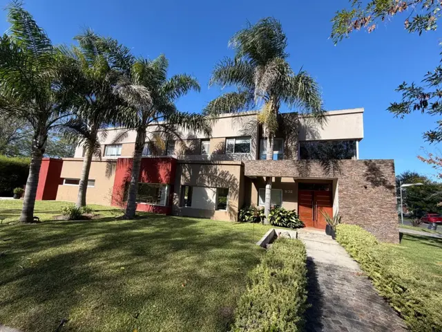 CASA EN ALQUILER Y VENTA