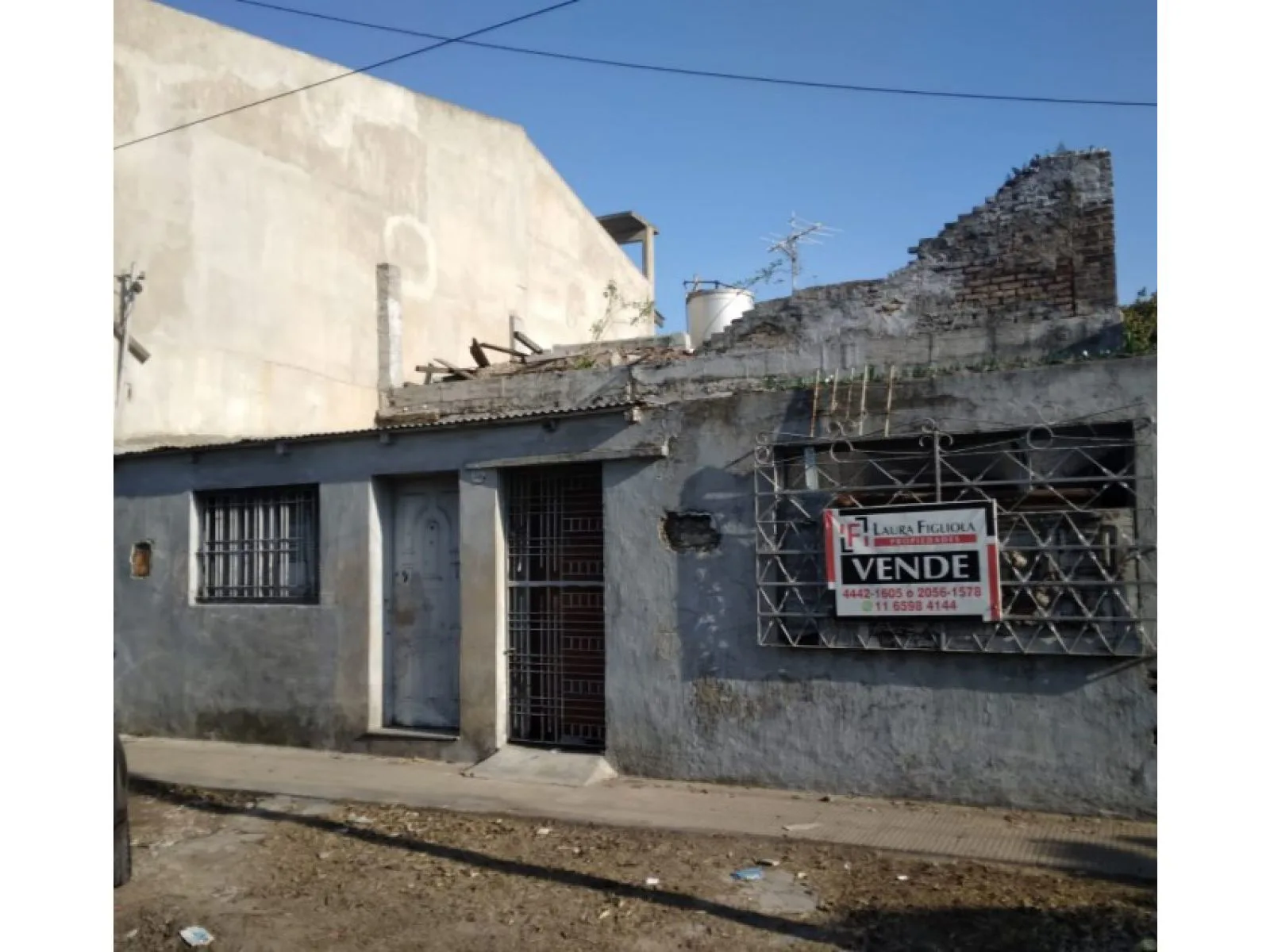 Lote con casa a reciclar 276mts! foto 2