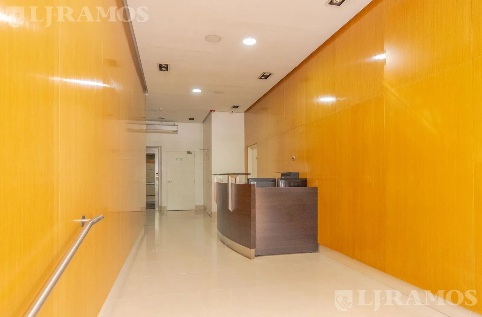 Edificio Comercial en Microcentro foto 4