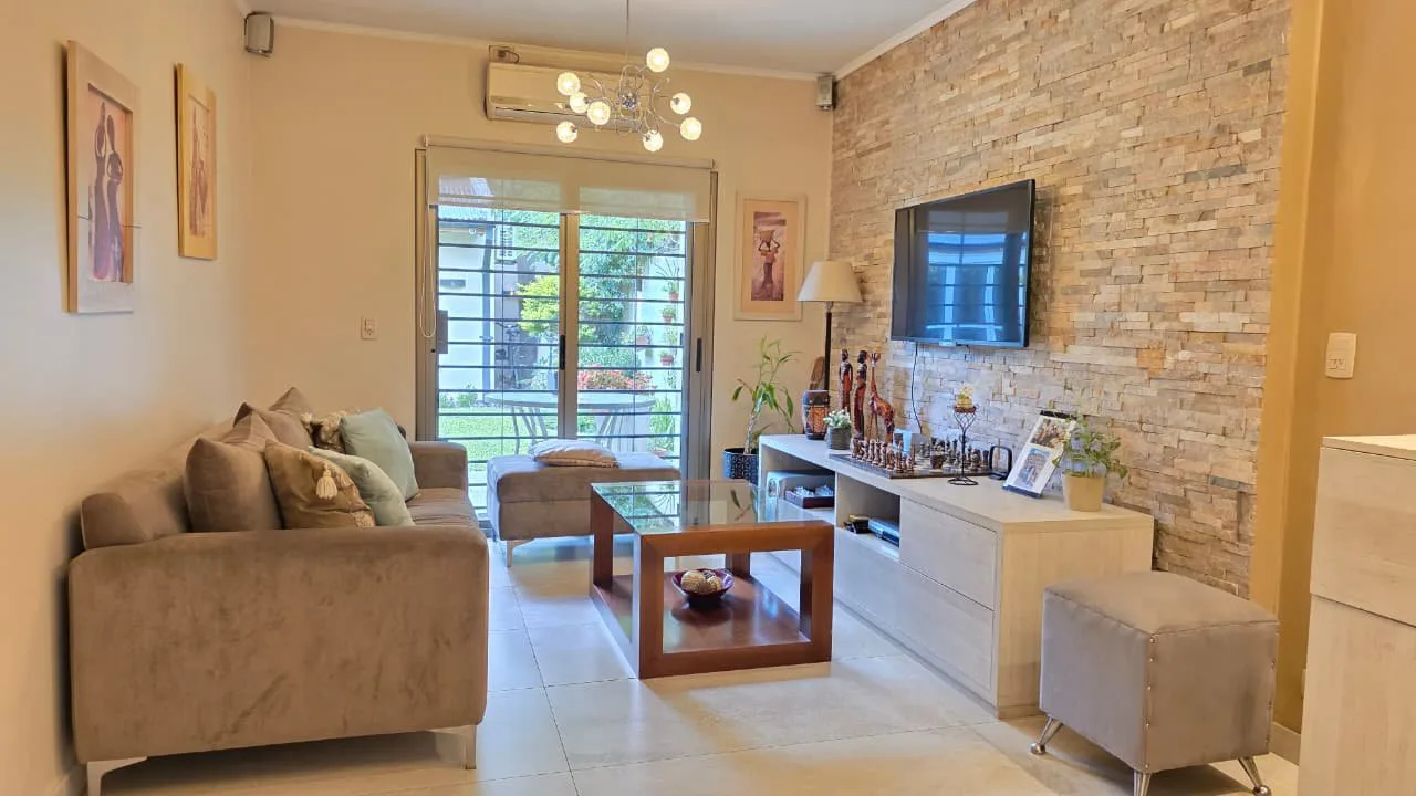 CASA 5 AMBIENTES ESTILO MINIMALISTA EN ITUZAINGÓ foto 5