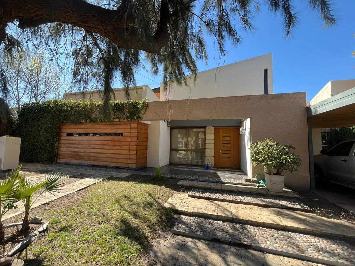 Exclusiva propiedad en Solares de Guariento. foto 4