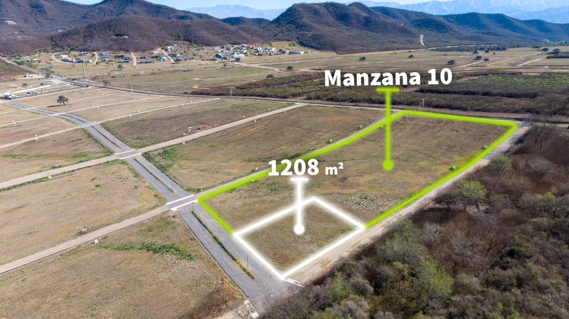Venta terreno La Finca frente Valle Escondido foto 2