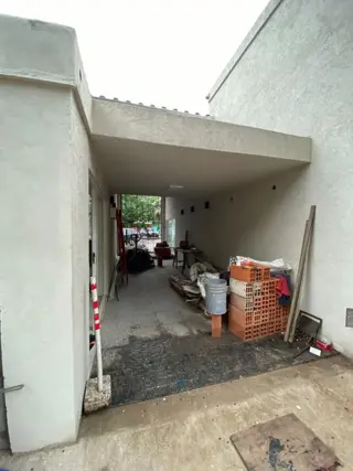 Excelente local comercial en alquiler en Pilar foto 4