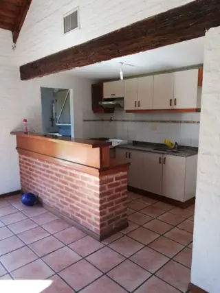 ECHEVERRIA DEL LAGO- VENTA DE CASA EN CANNING foto 2