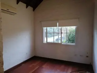 ECHEVERRIA DEL LAGO- VENTA DE CASA EN CANNING foto 5