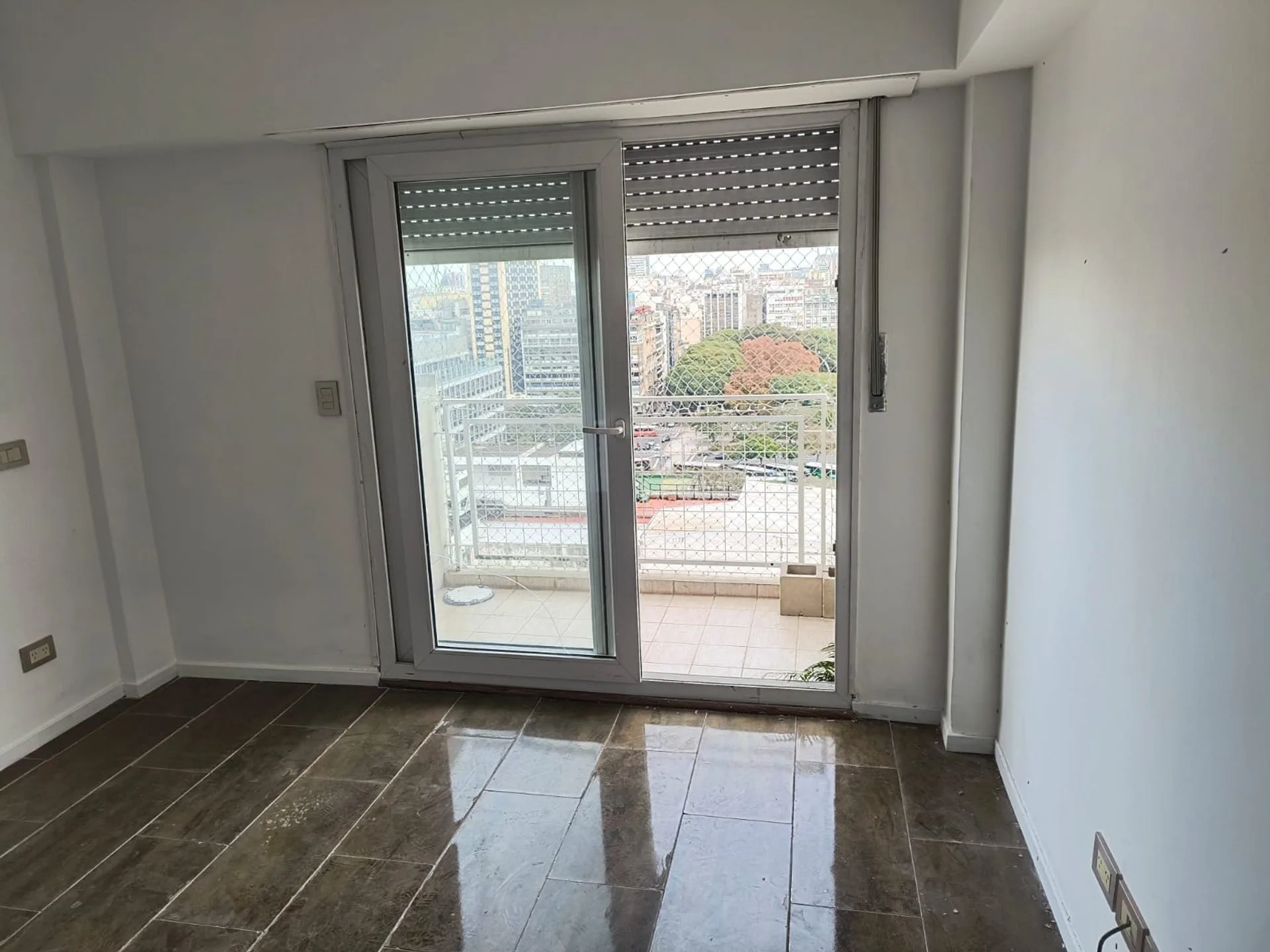 Venta Departamento dúplex 4 ambientes Retiro CABA foto 5