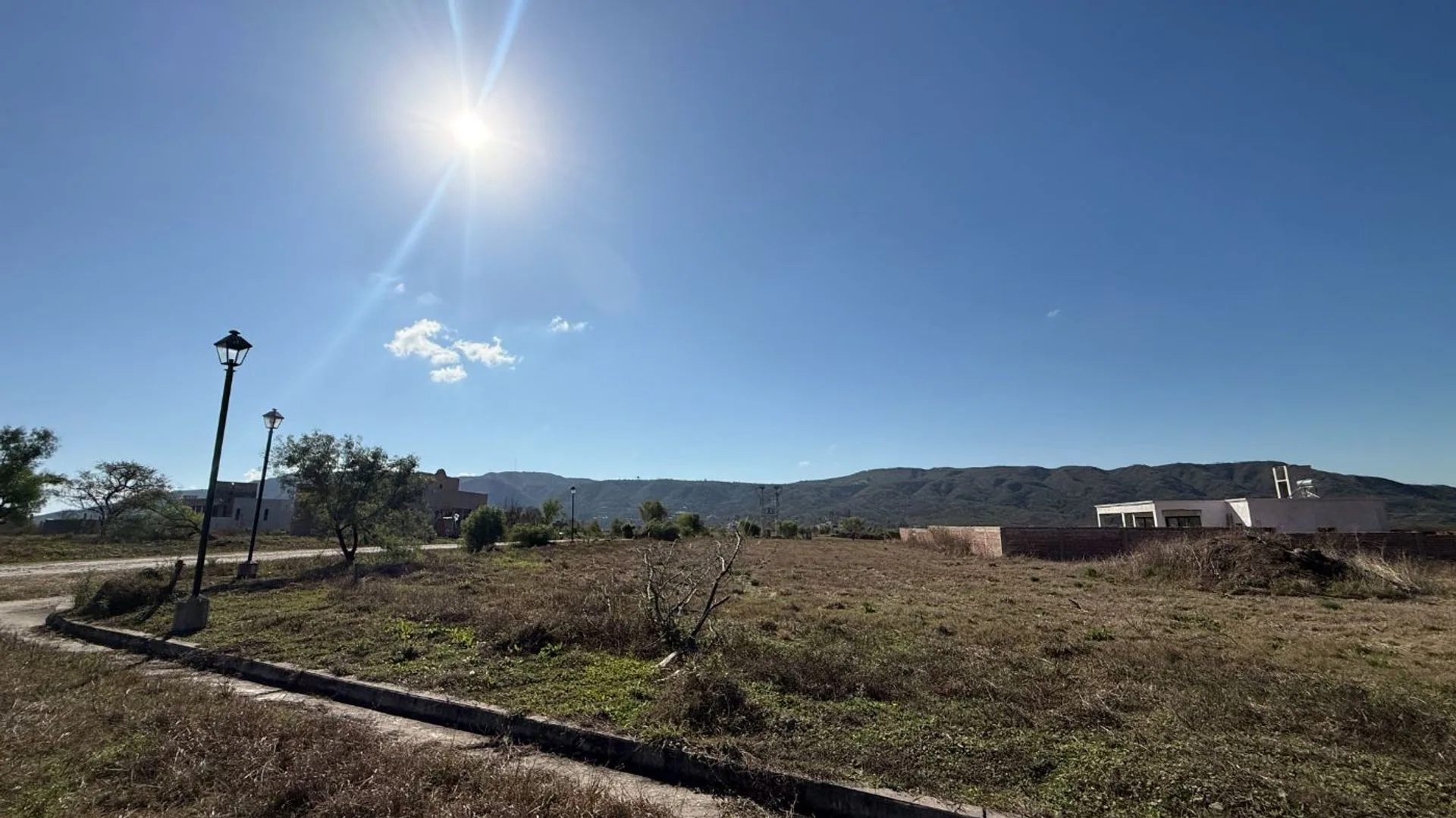 VENTA TERRENO EN EL MOLLAR 1019M2 LA ALMONA foto 3