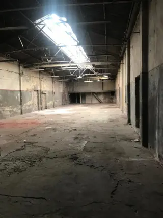 ALQUILER - VILLA E. MADERO -  GALPON 340 m2 APROX foto 4