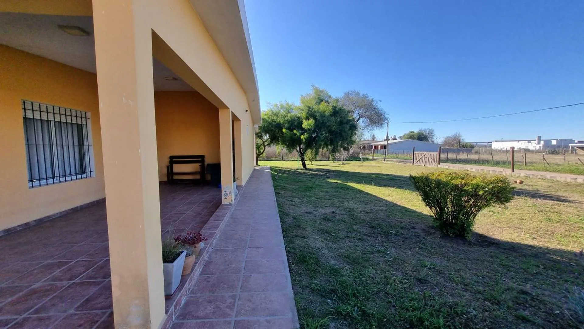 VENTA CASA 2 DORMITORIO AVELLANEDA foto 4