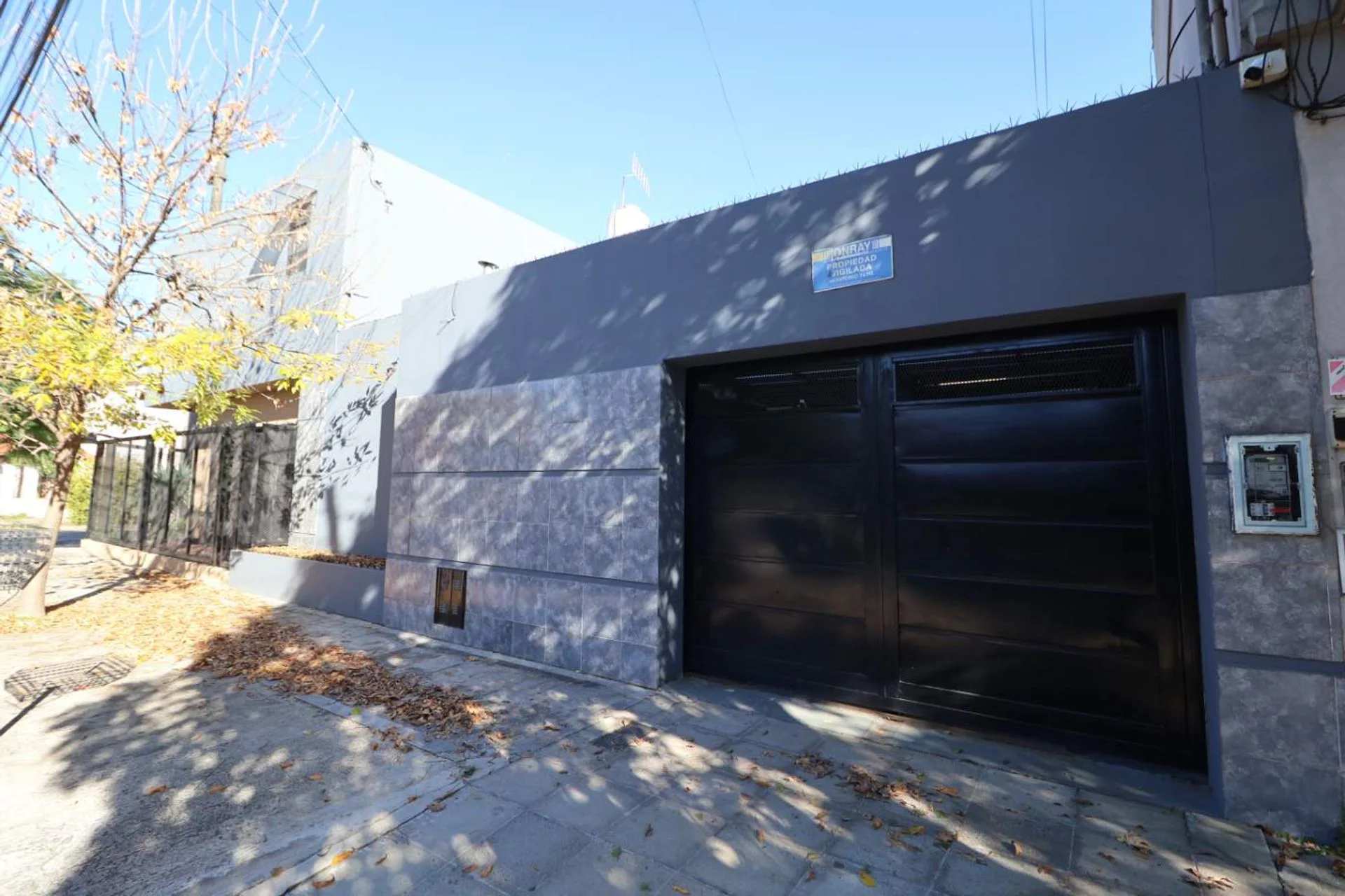 VENTA CASA 5 AMB COCHERA CASTELAR APTO CREDITO foto 3