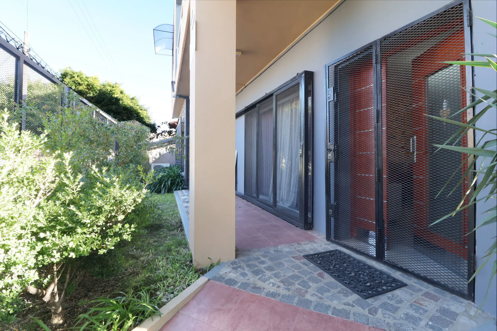 VENTA CASA 5 AMB COCHERA CASTELAR APTO CREDITO foto 5