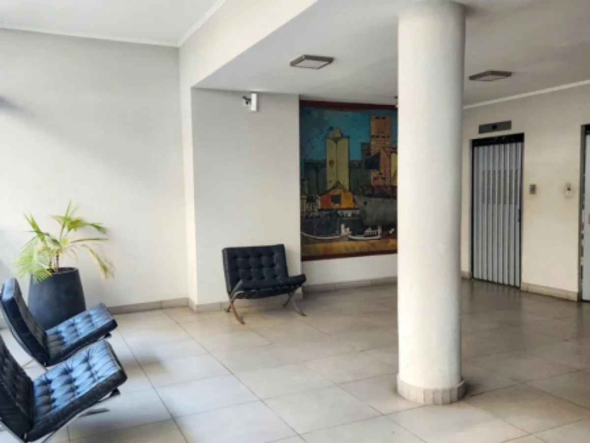 Venta de oficina en zona céntrica por ascensor foto 2