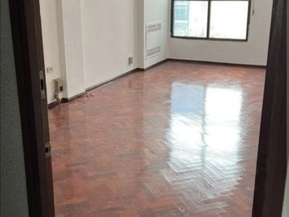 Venta de oficina en zona céntrica por ascensor foto 3
