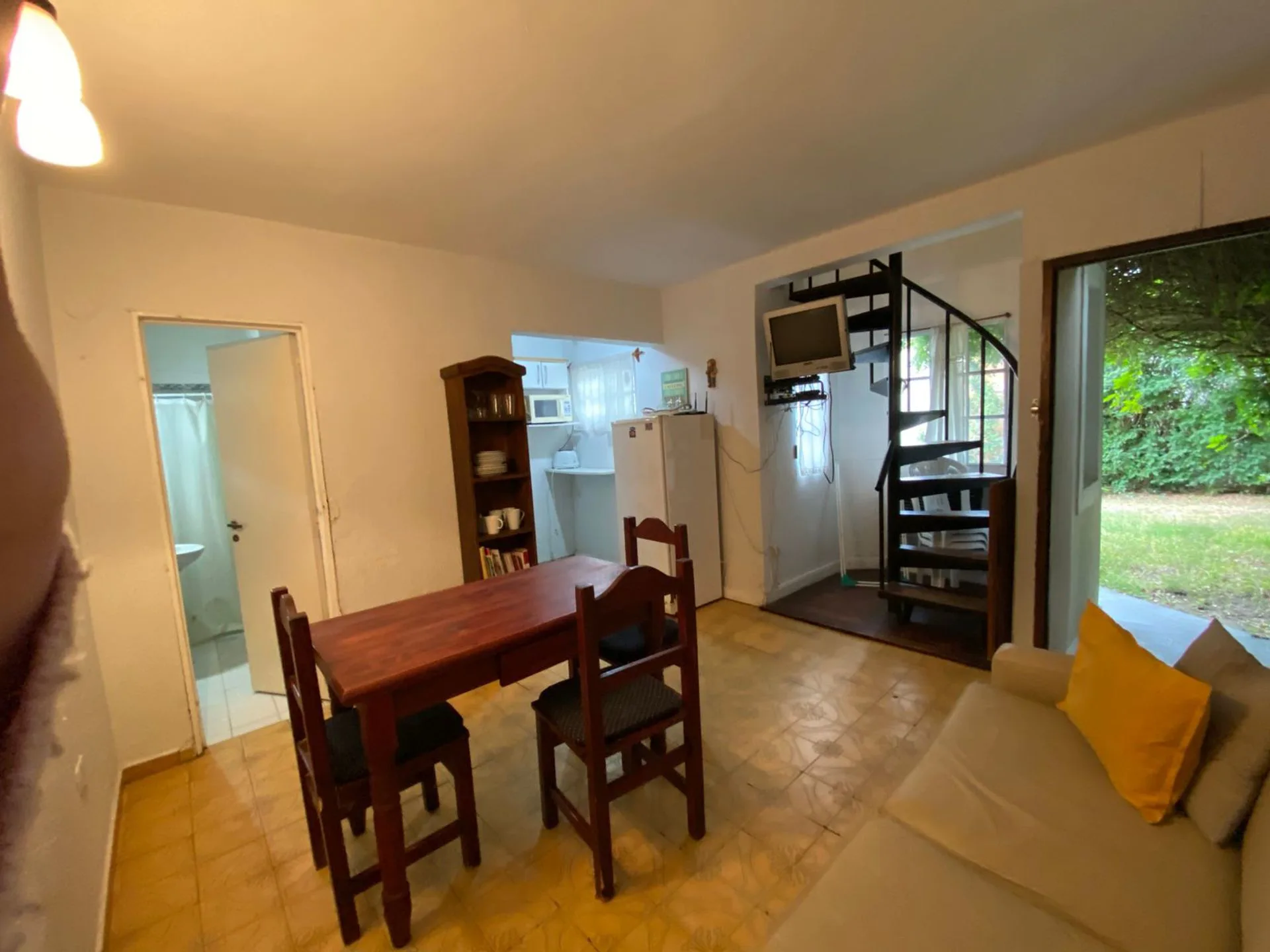 VENTA DE DEPARTAMENTO Y DUPLEX EN PH EN OSTENDE foto 2