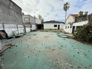 ALQUILER - GRAN LOCAL COMERCIAL EN BERNAL - 936 M2 TOTALES foto 2