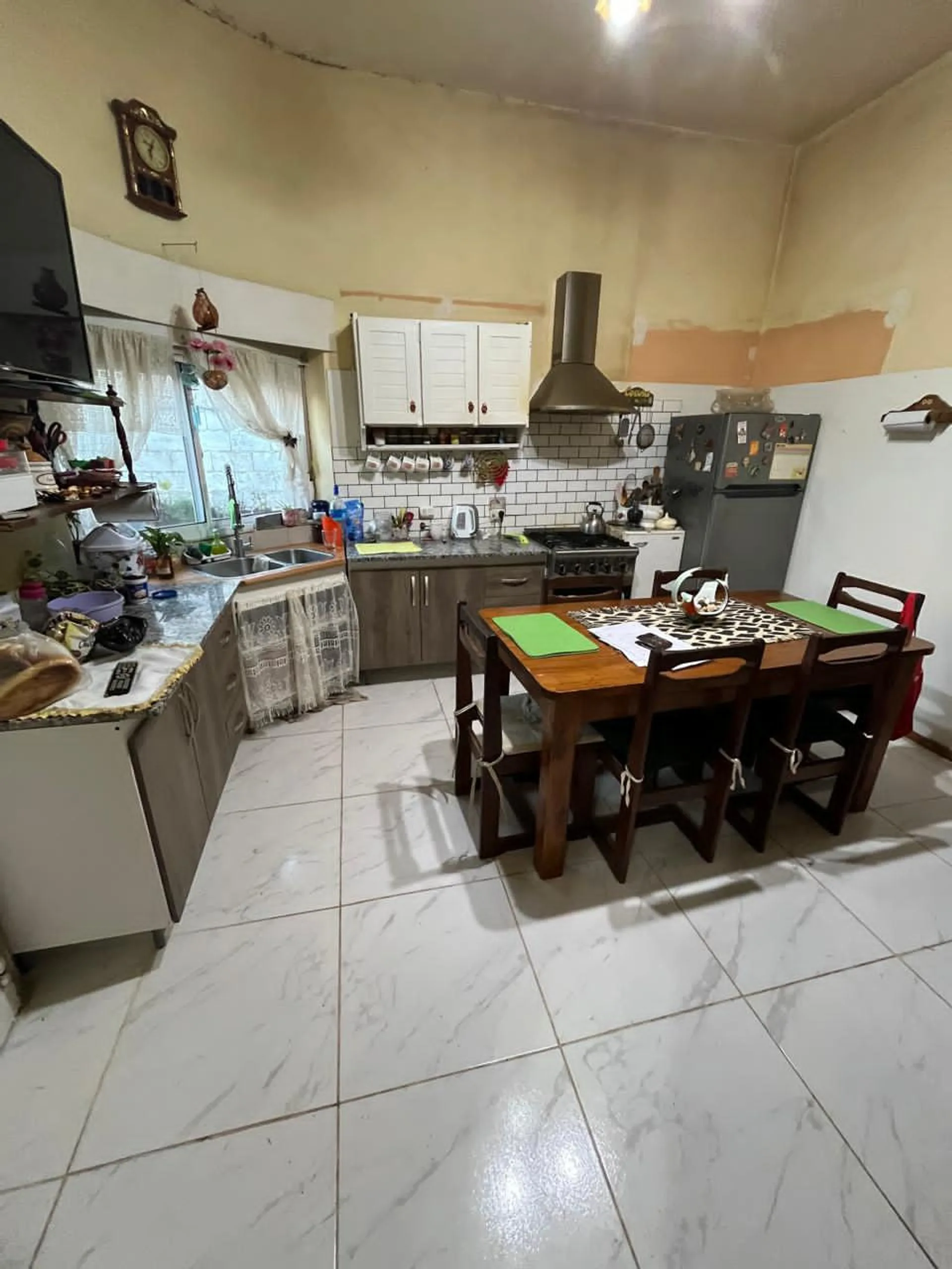 Casa en venta en Coronel Dorrego. foto 3