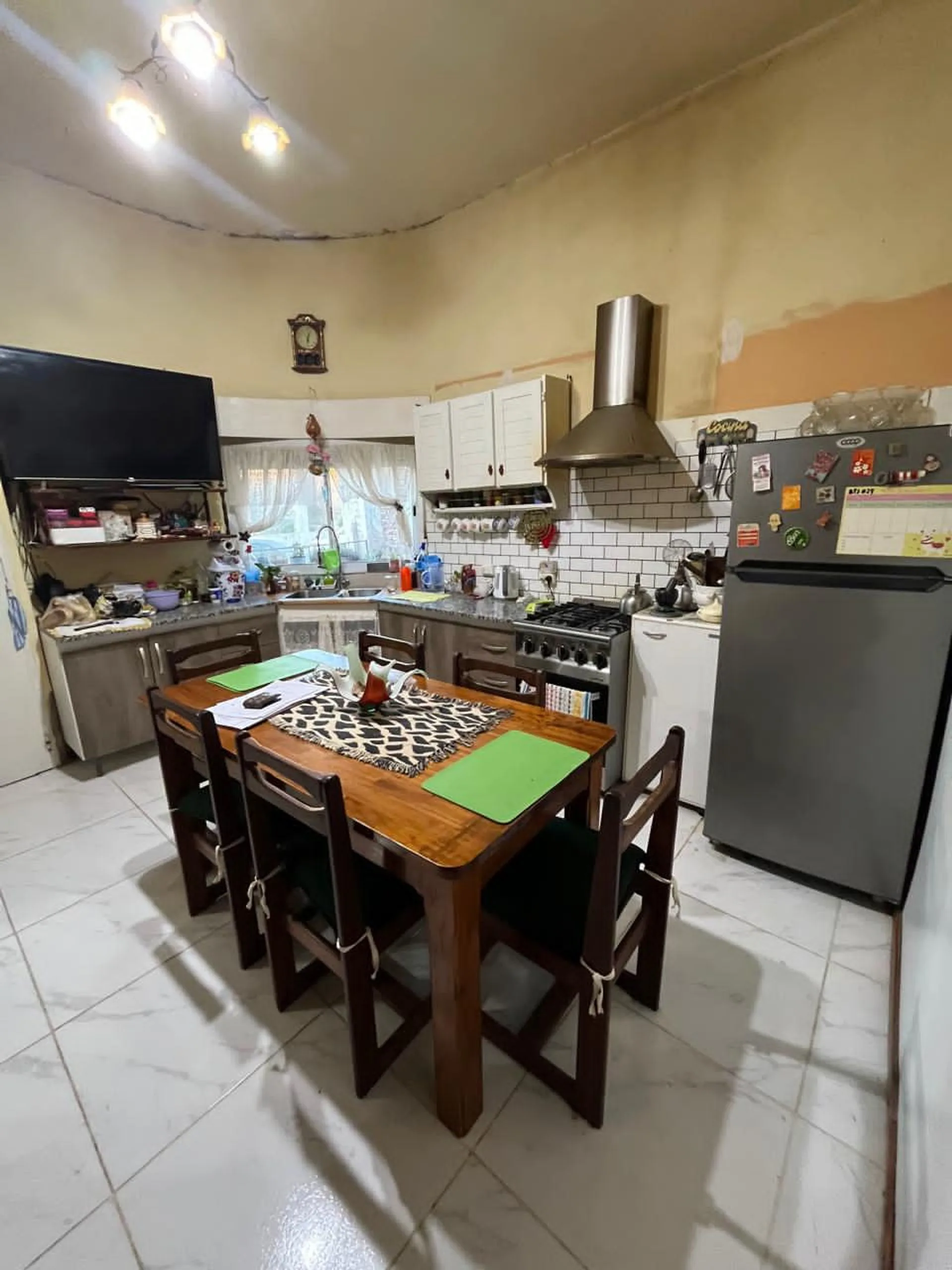 Casa en venta en Coronel Dorrego. foto 4