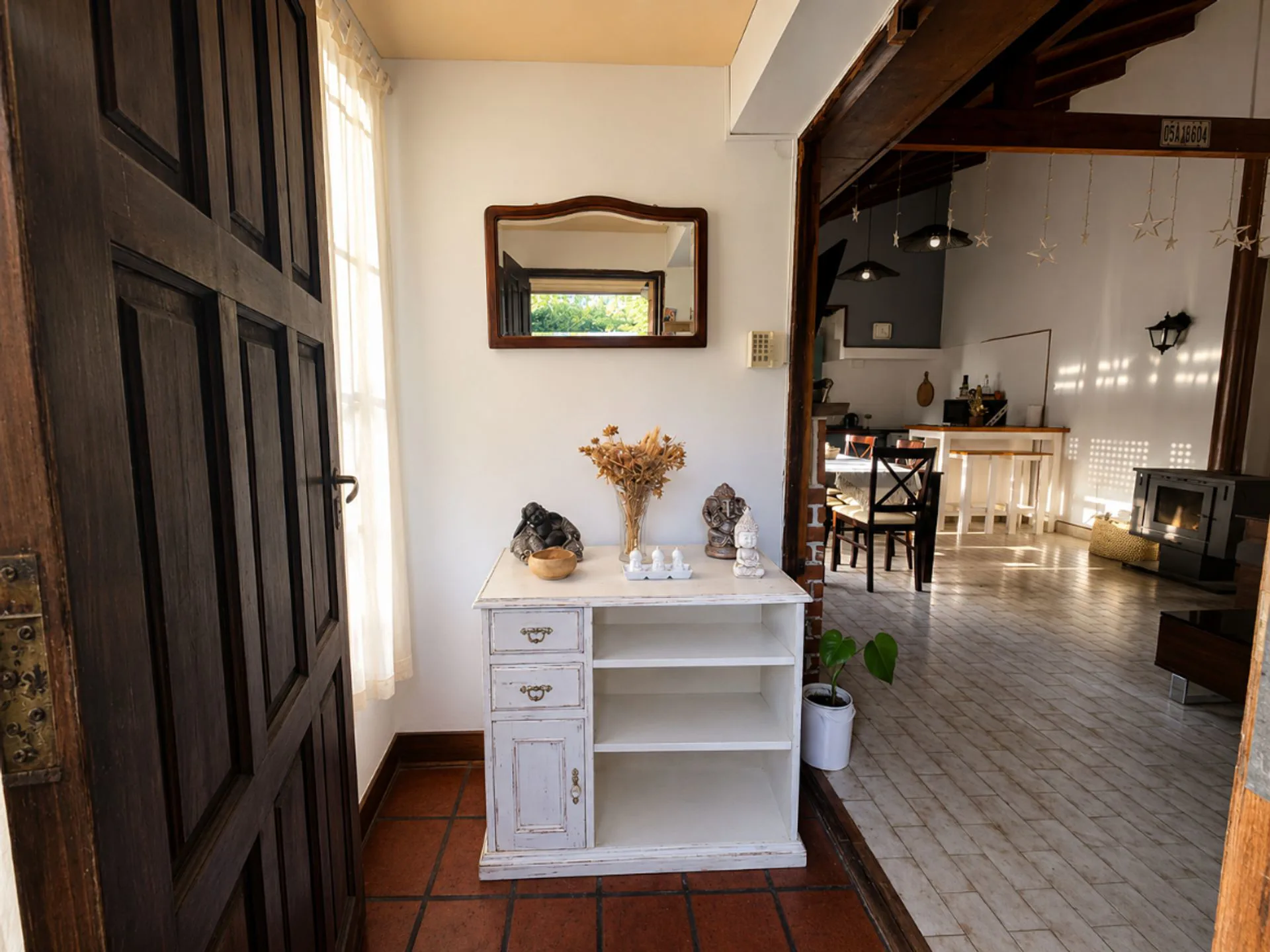 VENTA Casa 5 amb con parque, quincho y pileta foto 3