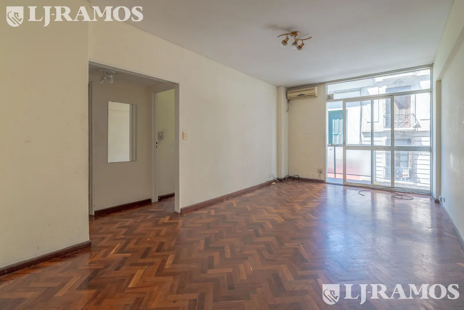 Venta Departamento 3 Ambientes en Recoleta – Luminoso, con Balcón y Excelente Ubicación foto 3