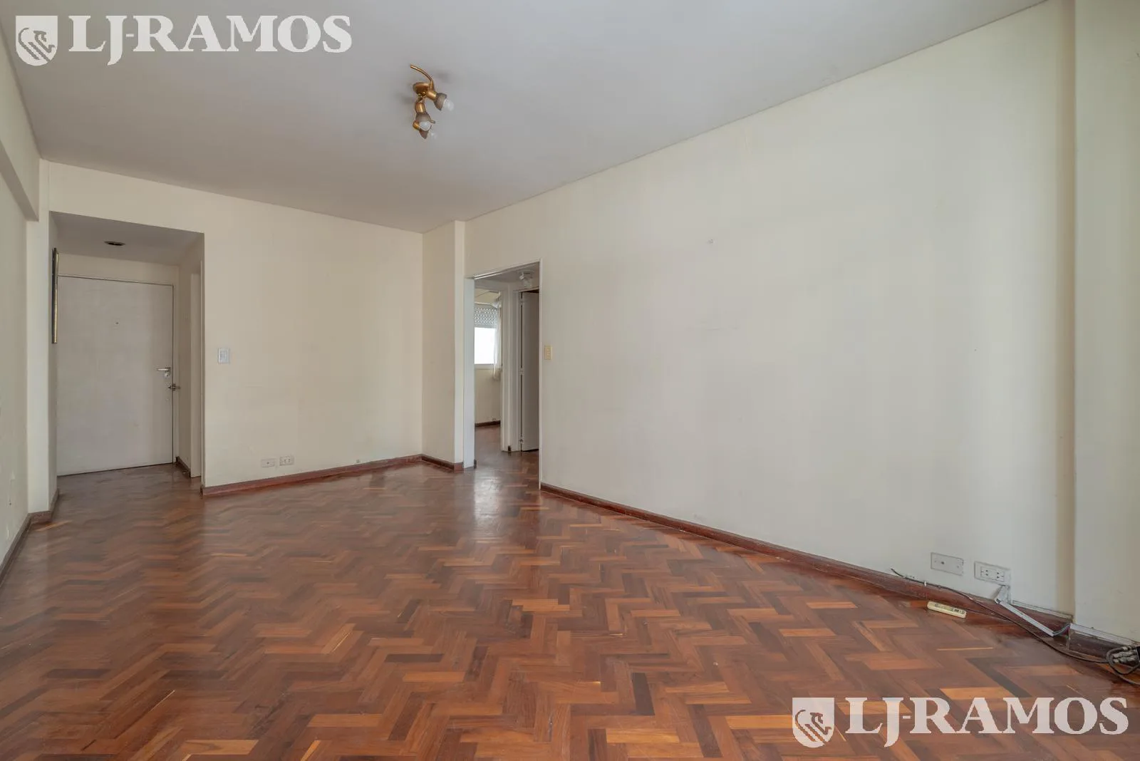 Venta Departamento 3 Ambientes en Recoleta – Luminoso, con Balcón y Excelente Ubicación foto 4
