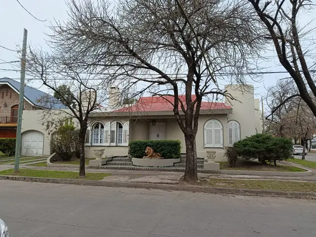 VENTA CASA | 5 DORMITORIOS | BARRIO DOS HERMANOS