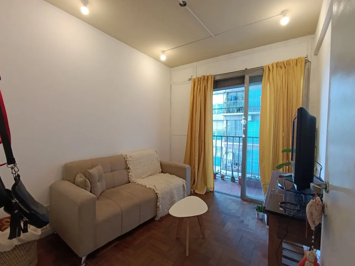 VENTA DEPTO 4 AMB MATHEU C/BALCON PARQUE PATRICIOS foto 4