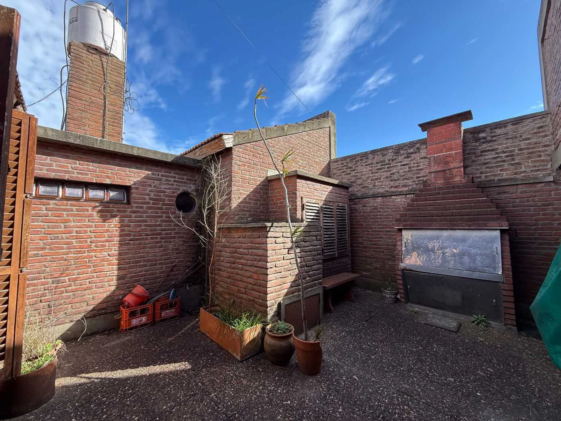 CASA 2 DORMITORIOS EN VENTA EN LA PLATA foto 5