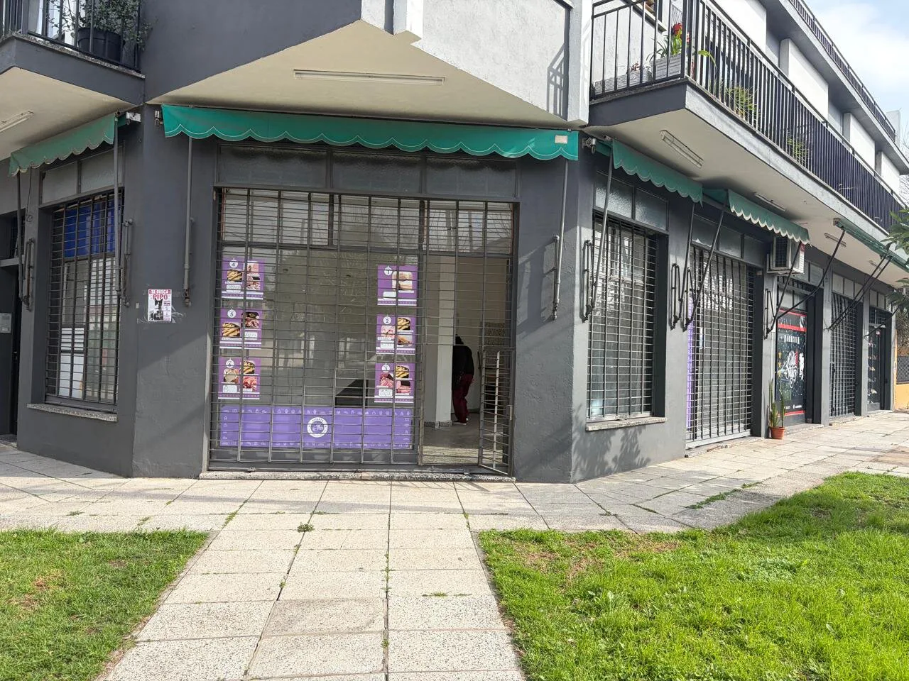 Local en Alquiler en esquina foto 3