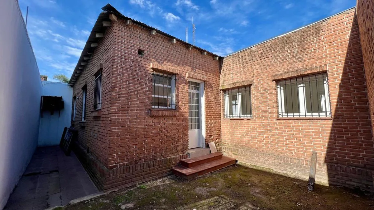 VENTA PH CASA 6 AMBIENTES ZONA ESTACION TORCUATO foto 4