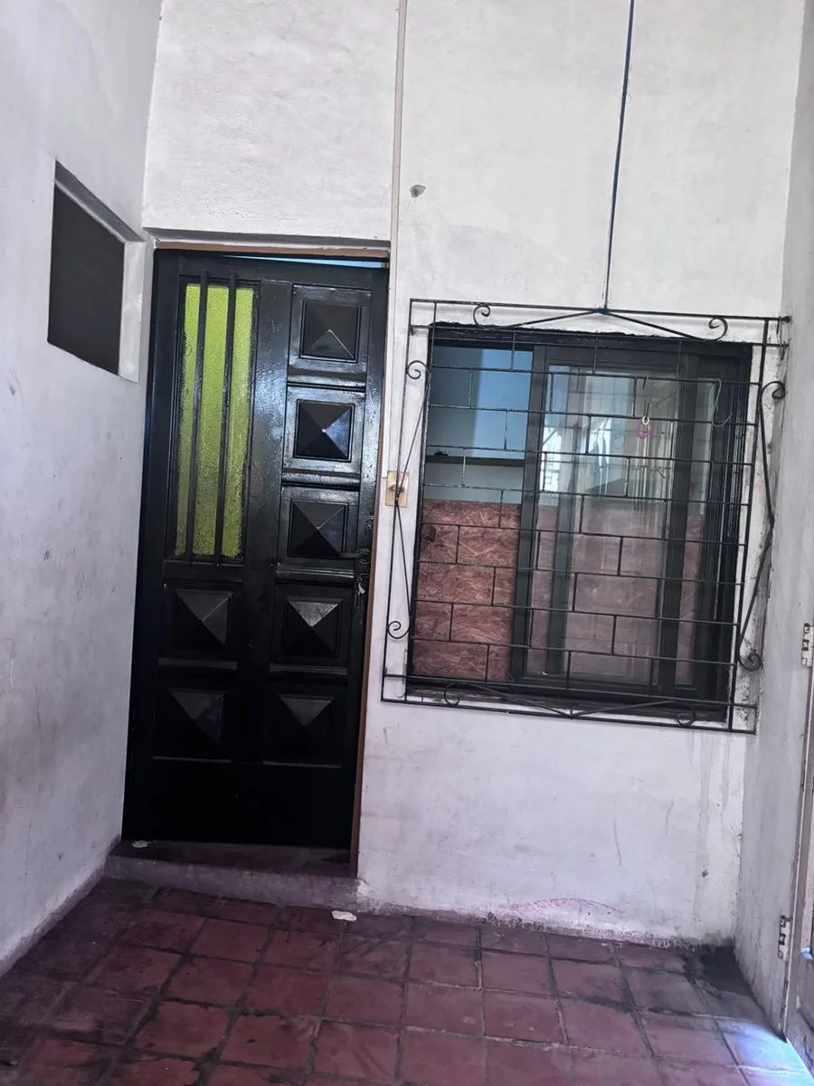 DOS PROPIEDADES EN UN MISMO LOTE BARRIO SARMIENTO foto 5