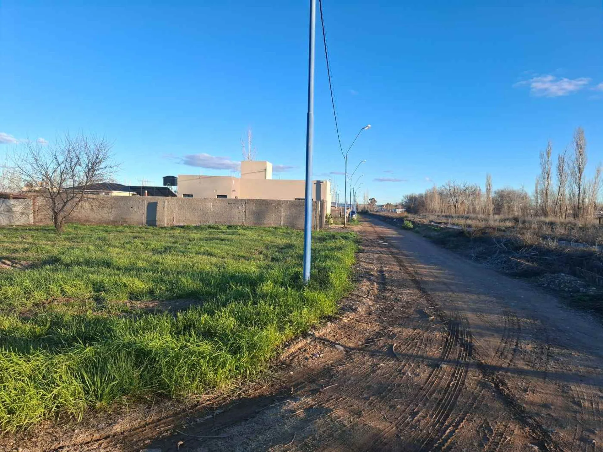 Venta Terreno en esquina Álamos Blancos foto 3