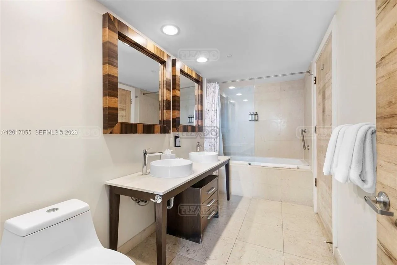 485 Brickell Ave #4606 400 foto 5