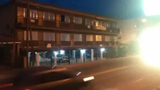 Departamento con exclusiva bajada al rio. Dpto de 1 dormitorio, cocina-comedor, baño, balcon y cochera, en zona turistica. foto 1