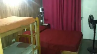 Departamento con exclusiva bajada al rio. Dpto de 1 dormitorio, cocina-comedor, baño, balcon y cochera, en zona turistica. foto 4