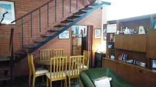 Casa de cuatro ambientes en venta en Haedo Sur foto 3