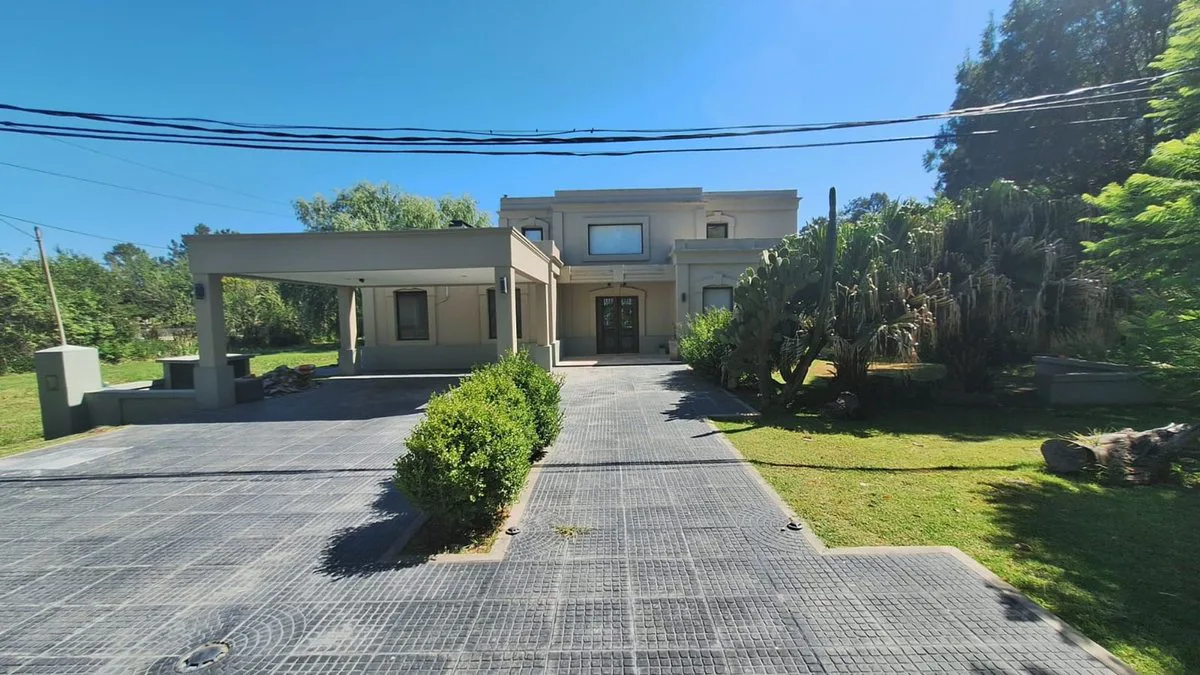 VENTA CASA BARRIO C.U.B.E. 4 DORM QUINCHO PILETA foto 2