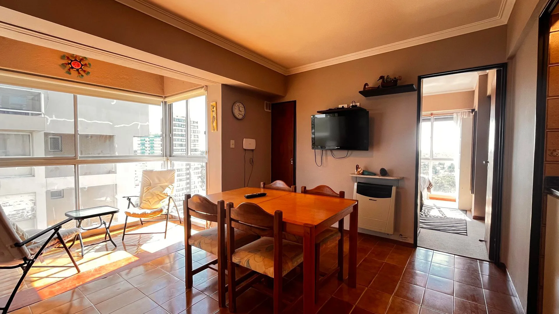 VENTA DE DEPARTAMENTO 2 AMBIENTES -PINAMAR CENTRO foto 2