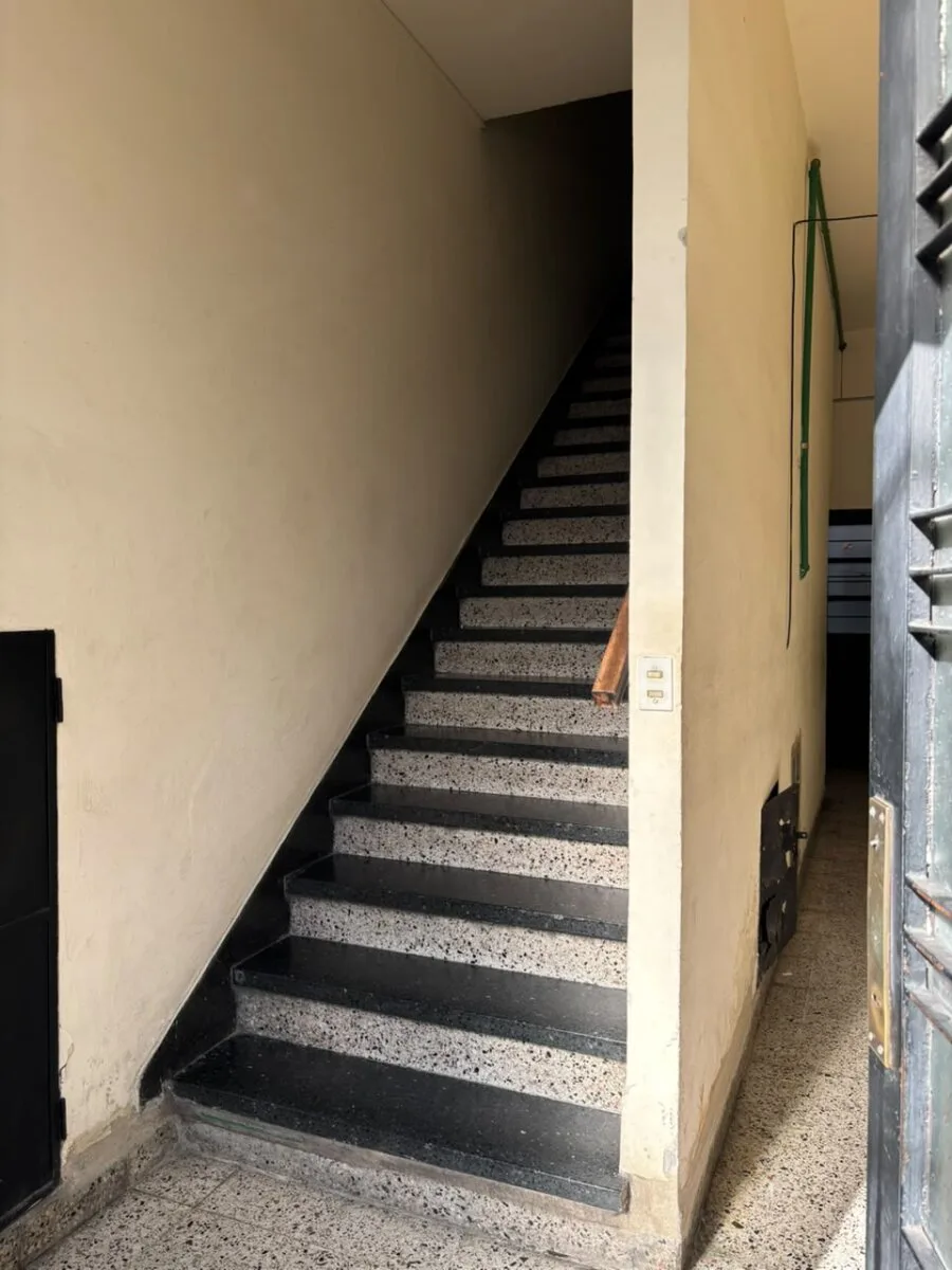 Oportunidad | Departamento 3 ambientes | Morón Centro a 2 cuadras de la estacíon foto 2