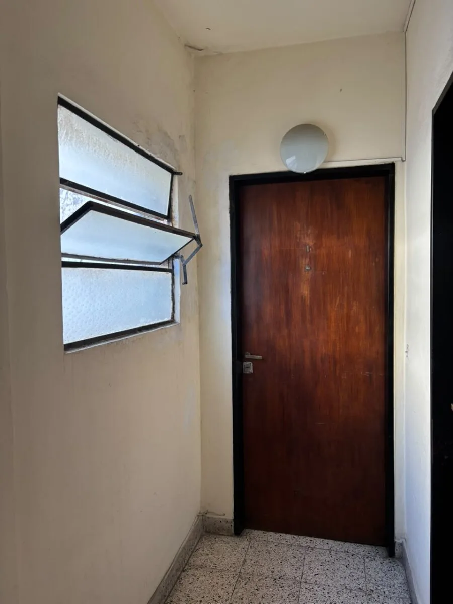 Oportunidad | Departamento 3 ambientes | Morón Centro a 2 cuadras de la estacíon foto 4