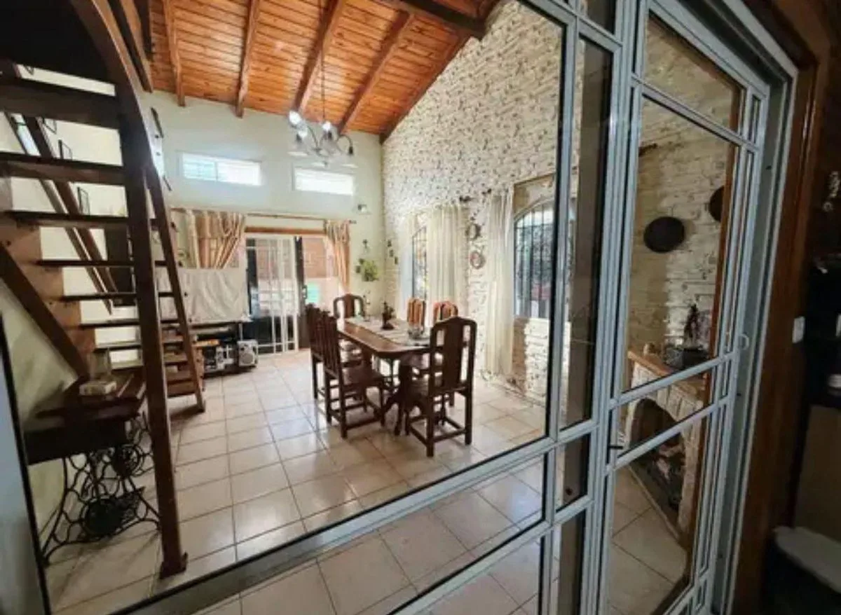 VENTA CASA EXCELENTE EDO. 4 DORM foto 5