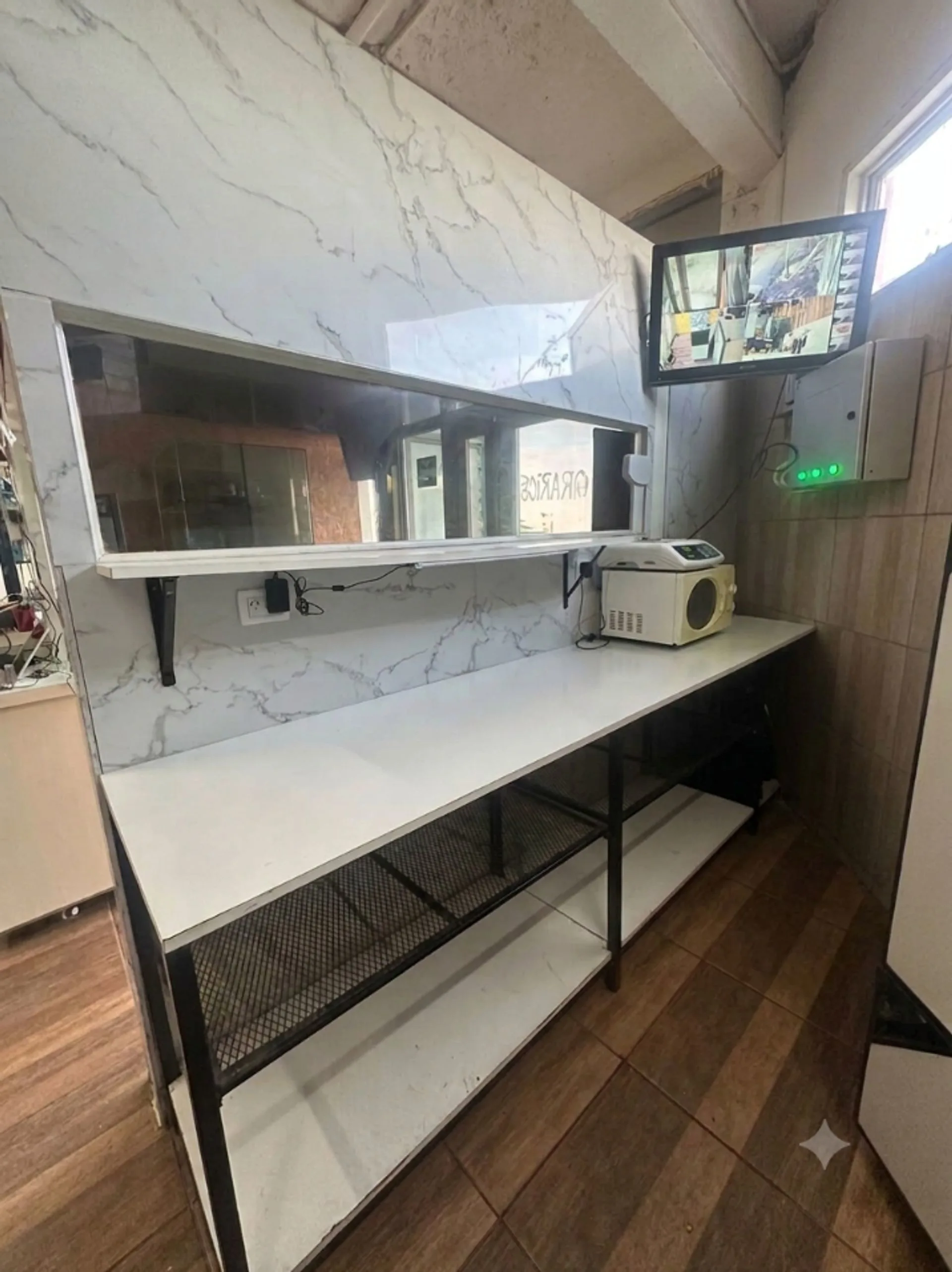 IMPORTANTE LOCAL COMERCIAL CON O SIN EQUIPAMIENTO foto 2