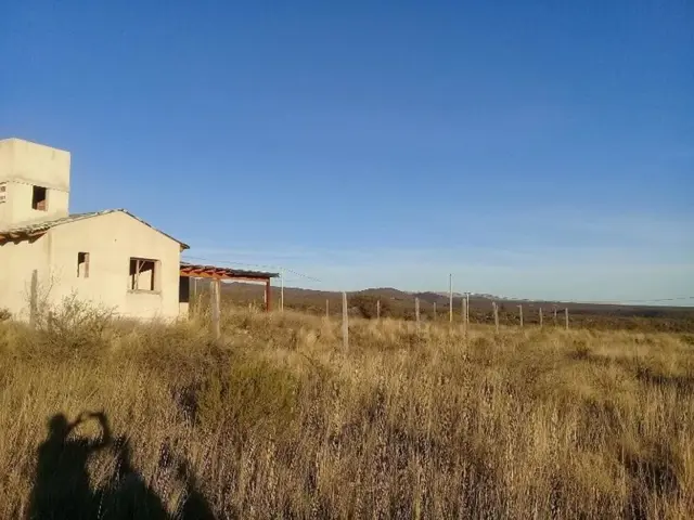 VENTA 3 EXCELENTES LOTES EN LOS COCOS A 100 MTS DE AV GREISON