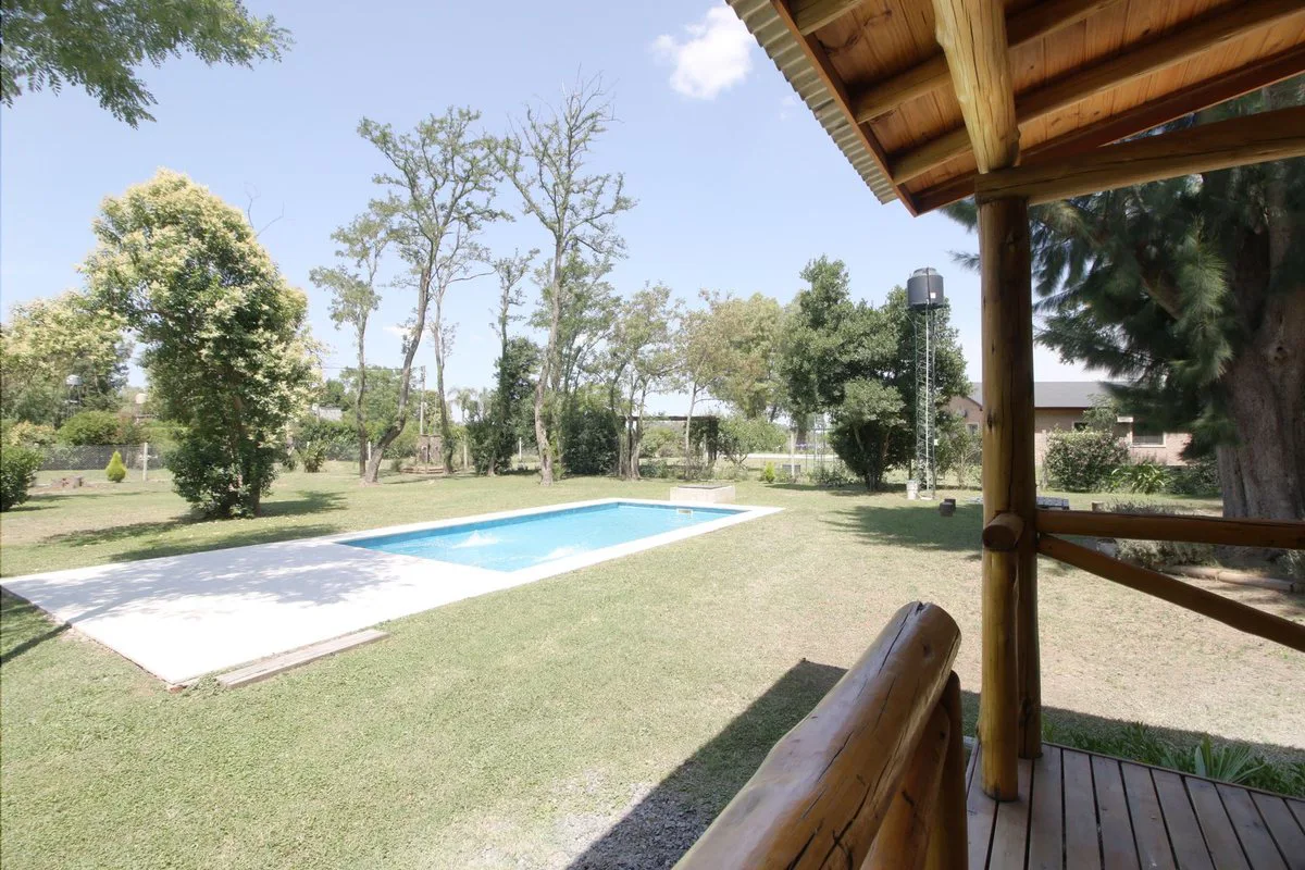 VENTA QUINTA EXALTACION DE LA CRUZ PILETA CABAÑA foto 2