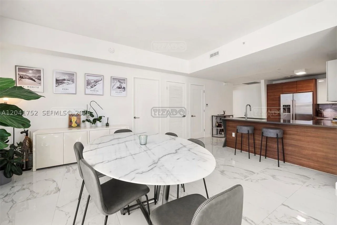 601 NE 27TH St #1001 600 foto 4