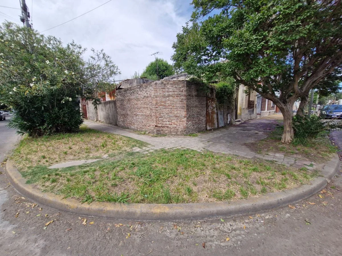 OPORTUNIDAD, CASA  IDEAL PARA RECICLAR. LANUS O. foto 4